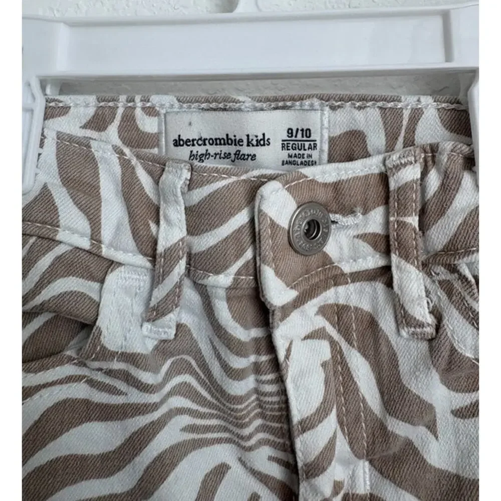 Girls Abercrombie & Fitch Cream Zebra High Rise Flare Jean Size 9/10
